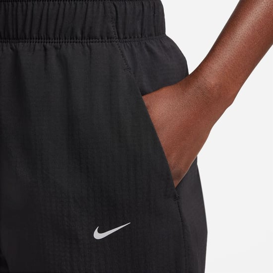 Women's Nike W Nk Fast Df wr in Black/Reflectiv - Image 4