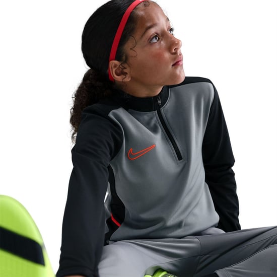 Boys Nike Drill Top Juniors in Grey/Black - Image 5