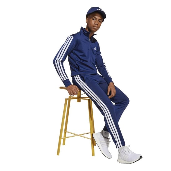 Boys adidas Juniors Esnt in dark blue - Image 6