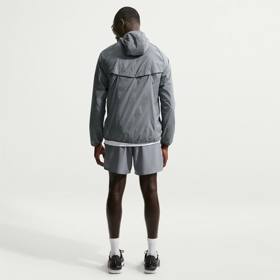 Men's Nike Stride Jacket in Smoke Grey - Image 4