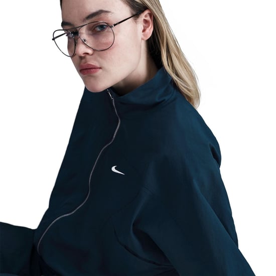 Women's Nike W Nsw Evrthng W in Armory Navy/Whi - Image 5