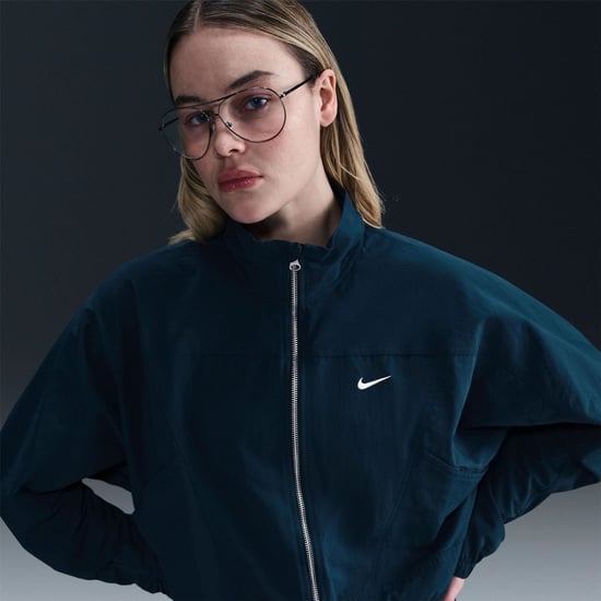 Women's Nike W Nsw Evrthng W in Armory Navy/Whi - Image 6