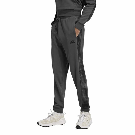 Men's adidas M Camo Prnt P in Grey Six/Multic - Image 2