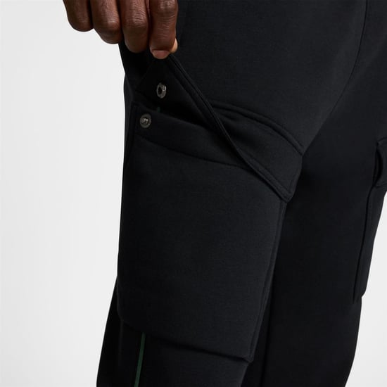 Men's Nike NSW SW AIR CARGO PANT FLC BB in Black/Fir - Image 5