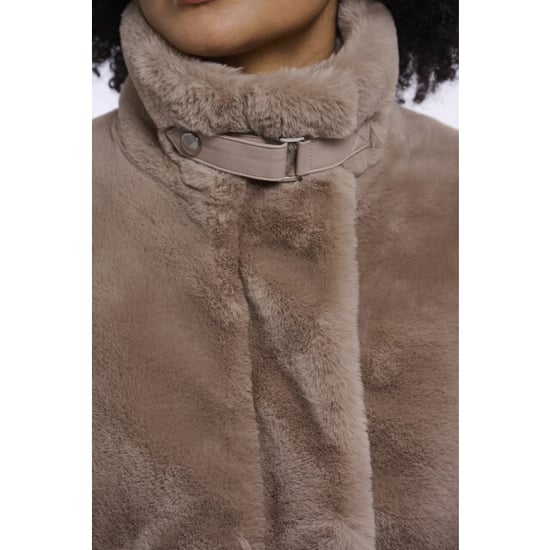 Rino & Pelle Ambra.7002611 rino en pelle short faux fur jacket mocha latte - Image 4