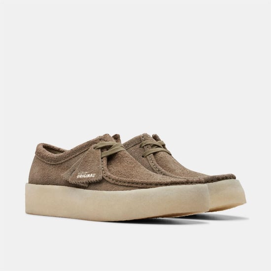 Men's Clarks Wallabee Cup Moc Toe Lace Up Moccasins in Pale Khaki - Image 4