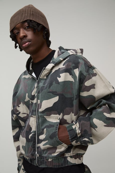 Oversized Crop Camo Twill Hooded Overshirt - Image 3