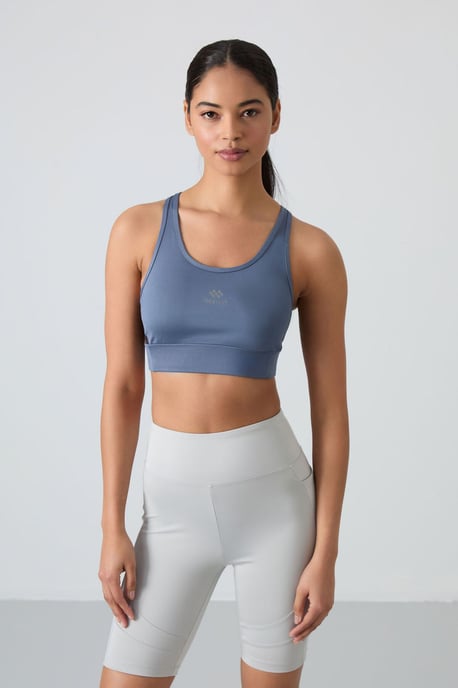Fitted Sleeveless Crop Sports Top - Image 1