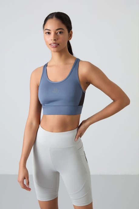 Fitted Sleeveless Crop Sports Top - Image 4
