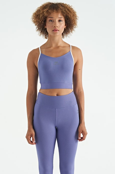 Aansluitend Mouwloos Crop Sporttop - Image 1