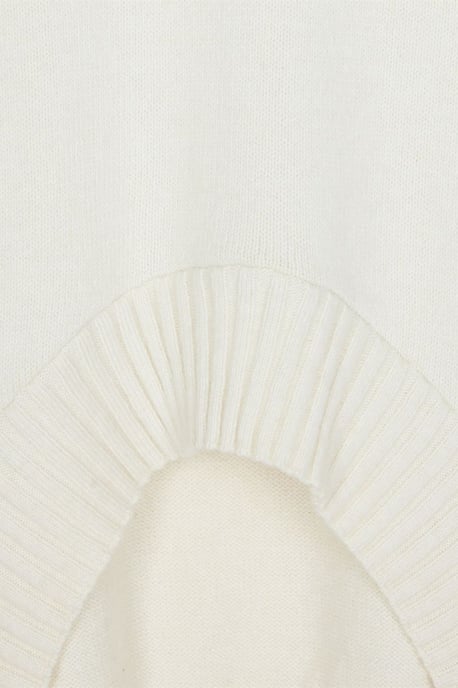 Oversized Ribbed Knit Sweater Vest - Image 6