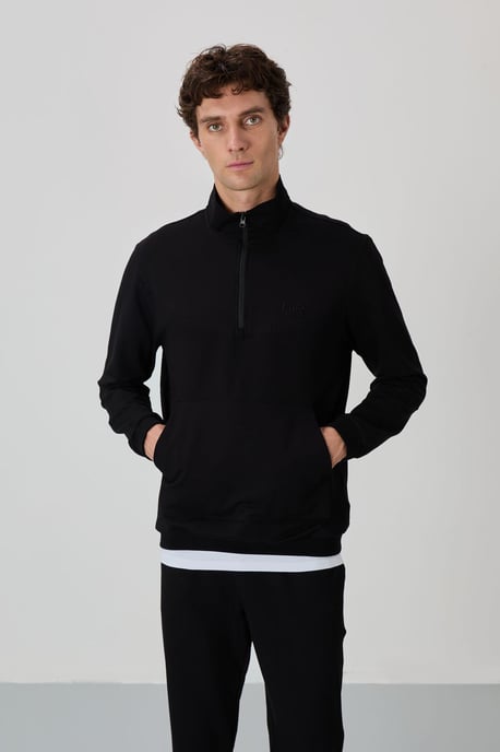Men's Zip-Front Sweatshirt And Pants Set - Image 2