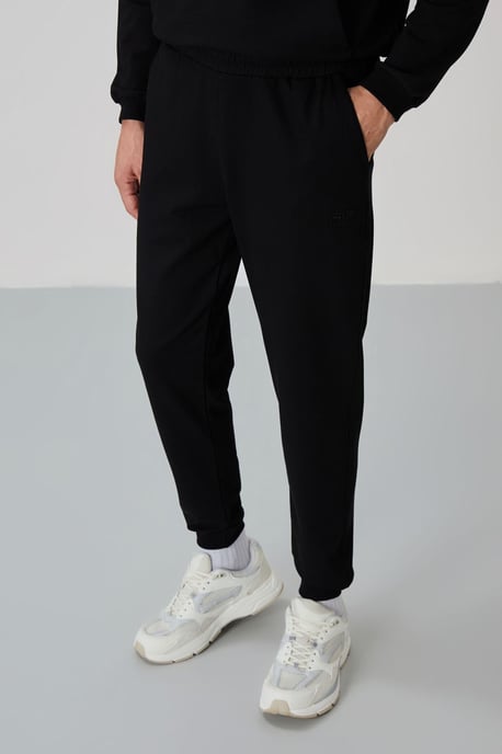Men's Zip-Front Sweatshirt And Pants Set - Image 3