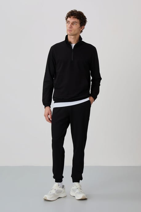 Men's Zip-Front Sweatshirt And Pants Set - Image 5