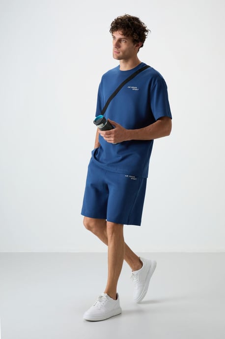 Oversized Short-Sleeve T-Shirt And Shorts Set - Image 5