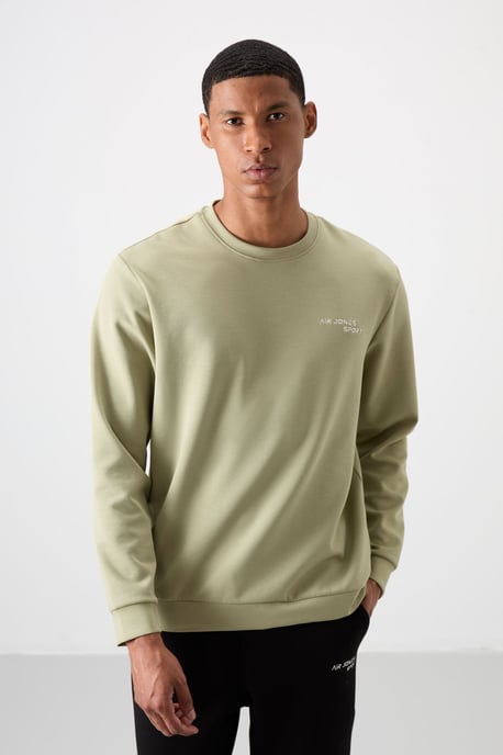 Men's Long-Sleeve Sweatshirt And Pants Set - Image 2