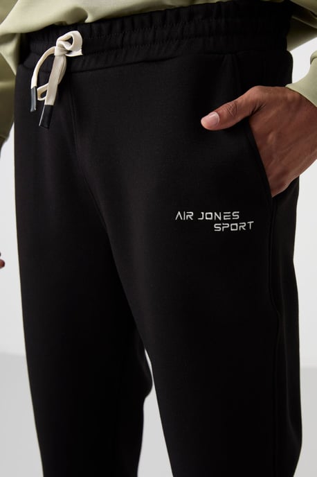 Men's Long-Sleeve Sweatshirt And Pants Set - Image 4