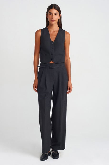 Crop Crepe Waistcoat With Button Closure - Image 3