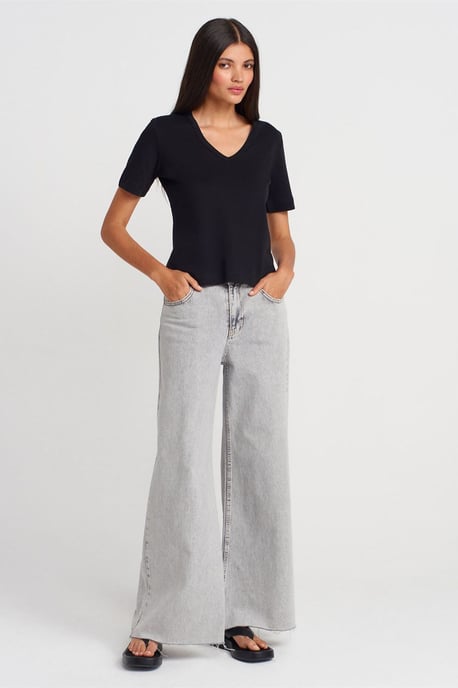 Women's Cotton V-Neck T-Shirt - Image 4