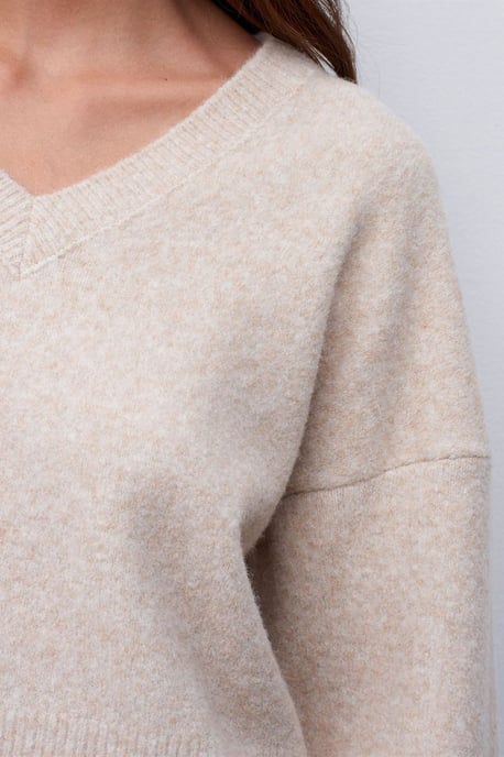 Women's V-neck Ribbed Knit Sweater - Image 4