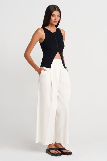 Sleeveless Ribbed Button Cardigan - Image 4