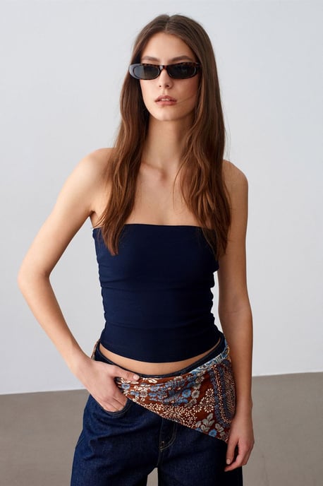 Strapless Bodycon Bandeau Blouse - Image 3