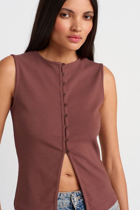 Ribbed Sleeveless Button-front Blouse - Image 3