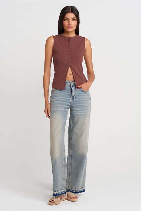 Ribbed Sleeveless Button-front Blouse - Image 4