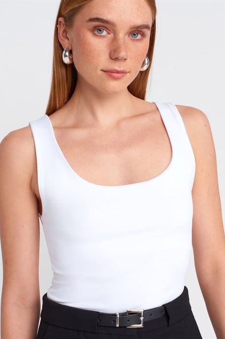 Mouwloze Blouse met Vierkante Halslijn in Slank Model - Image 4