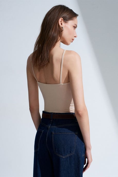 Lace V-Neck Sleeveless Cami Blouse - Image 2