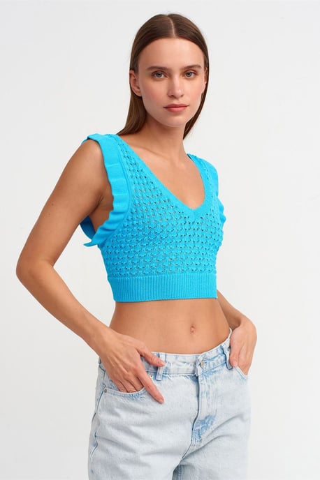Textured Sleeveless Crop Blouse with Tie Detail - Image 2