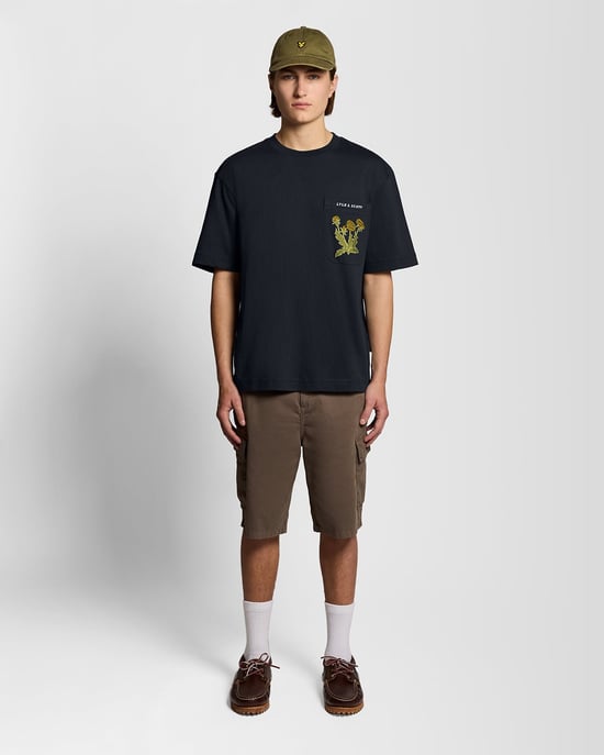 Botanisk broderad fickt-shirt - Image 2