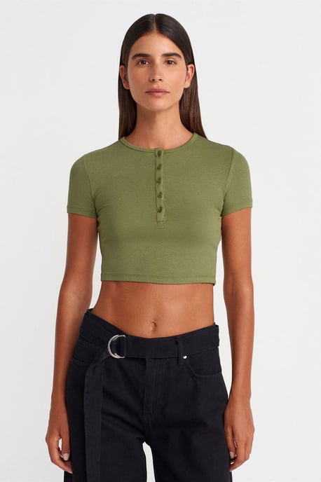 Slim Fit Crop Blouse With Buttons - Image 1