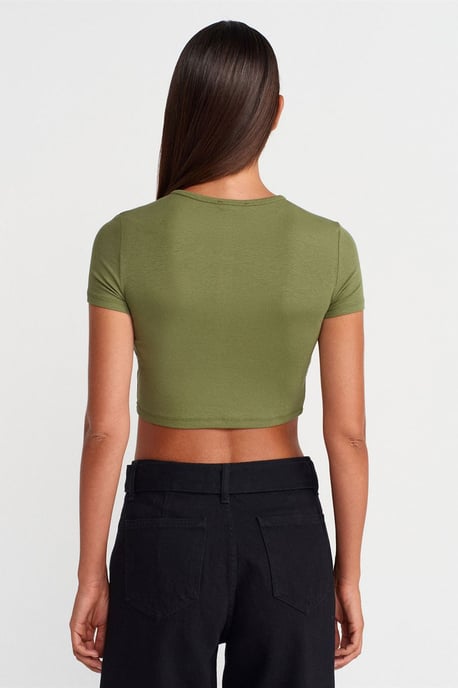 Slim Fit Crop Blouse With Buttons - Image 2
