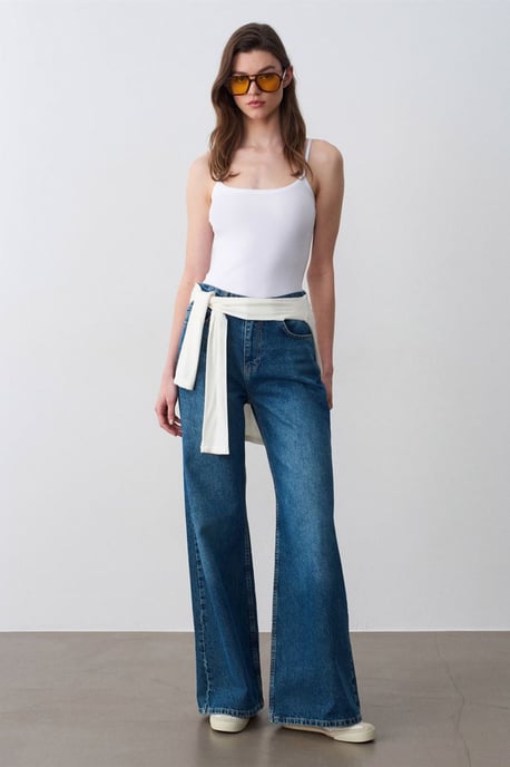 Slim-fit Mouwloze Blouse met Vierkante Hals - Image 4