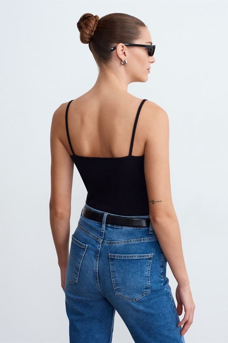 Slim-fit Mouwloze Blouse met Vierkante Hals - Image 2