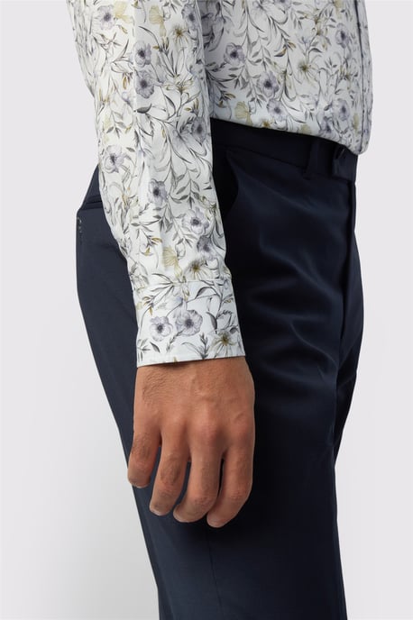 Long Sleeve Floral Tailored Formal Shirt in White - Image 3