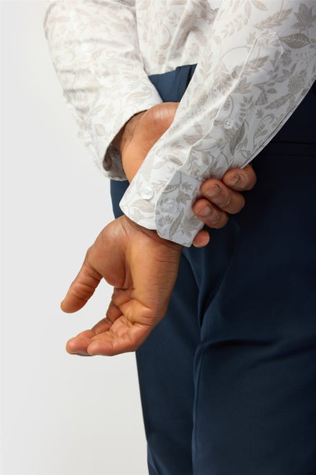Long Sleeve Paisley Tailored Formal Shirt in White - Image 3