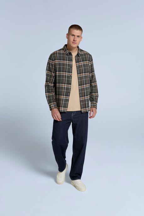 'Cove' Men's Check Flannel Shirt Cotton Buttoned Breathable Top Charcoal - Image 3
