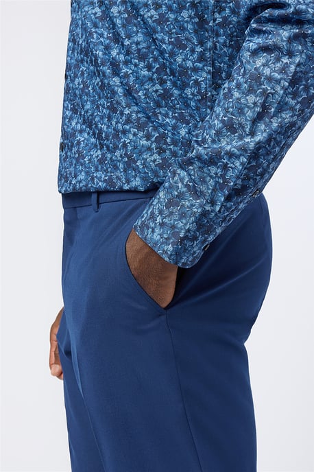 Long Sleeve Floral Tailored Formal Shirt in Blue - Image 3
