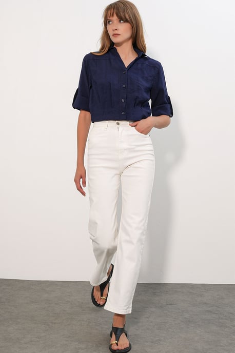 Overgrote Cropped Shirt - Image 2