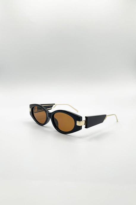 Oval Metal Detail Sunglasses In Black - Image 3