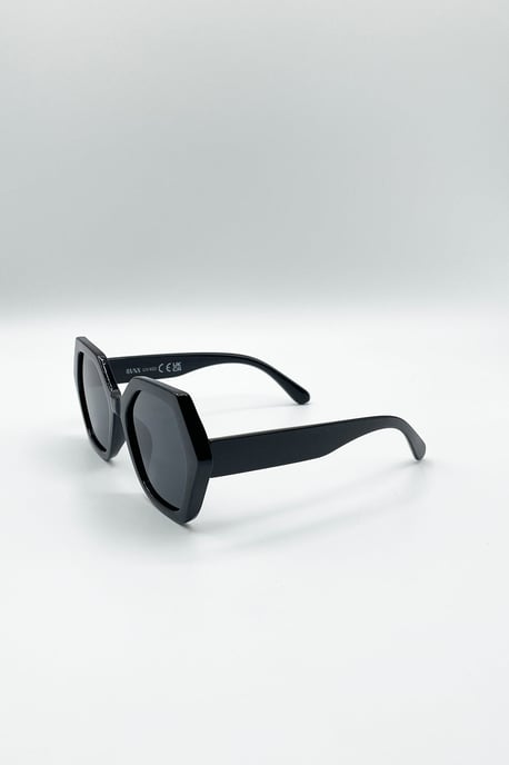 Oversized Rounded Angular Sunglasses In Black - Image 3