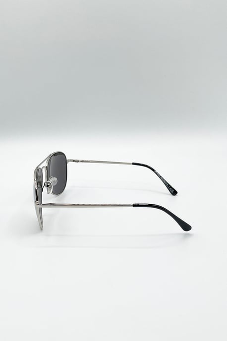 Aviator Sunglasses Silver Frame With Silver Mirrored Lenses - Image 4