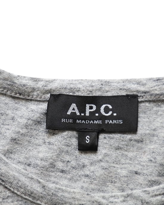 A.P.C. Kortärmad t-shirt med rund hals i grå bomull - Image 4