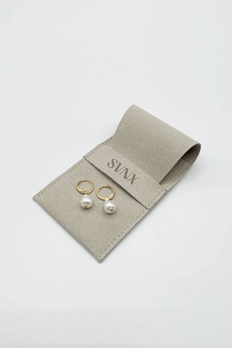Baroque Pearl Earrings in Gold - Image 3