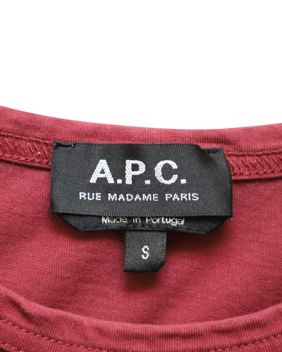 A.P.C. Ärmficka Kortärmad Rundringad T-shirt i Röd Bomull - Image 4