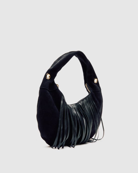 Mini Gabi Suede franje zwart met de Goud Tas - Image 3