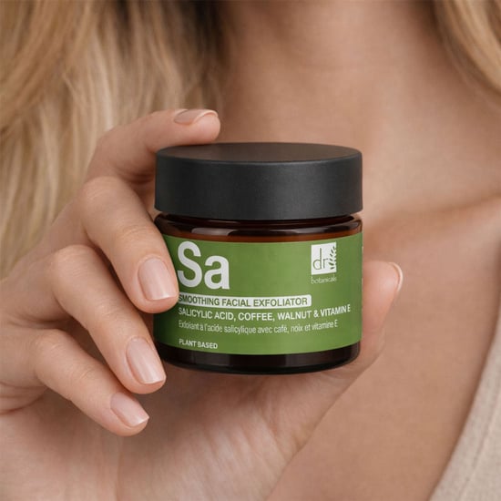Dr. Botanicals Verzachtende scrub met salicylzuur, koffie, walnoot en vitamine E 60 ml - Image 6