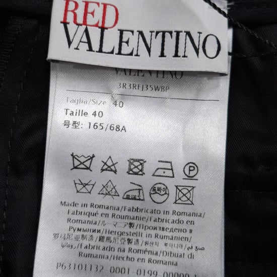 RED Valentino – Utsmyckad minikortbyxa i svart viskos - Image 3